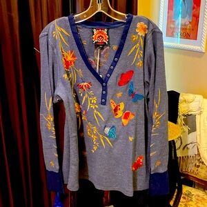 NWT Johnny Was Thermal Aria V-Neck Top